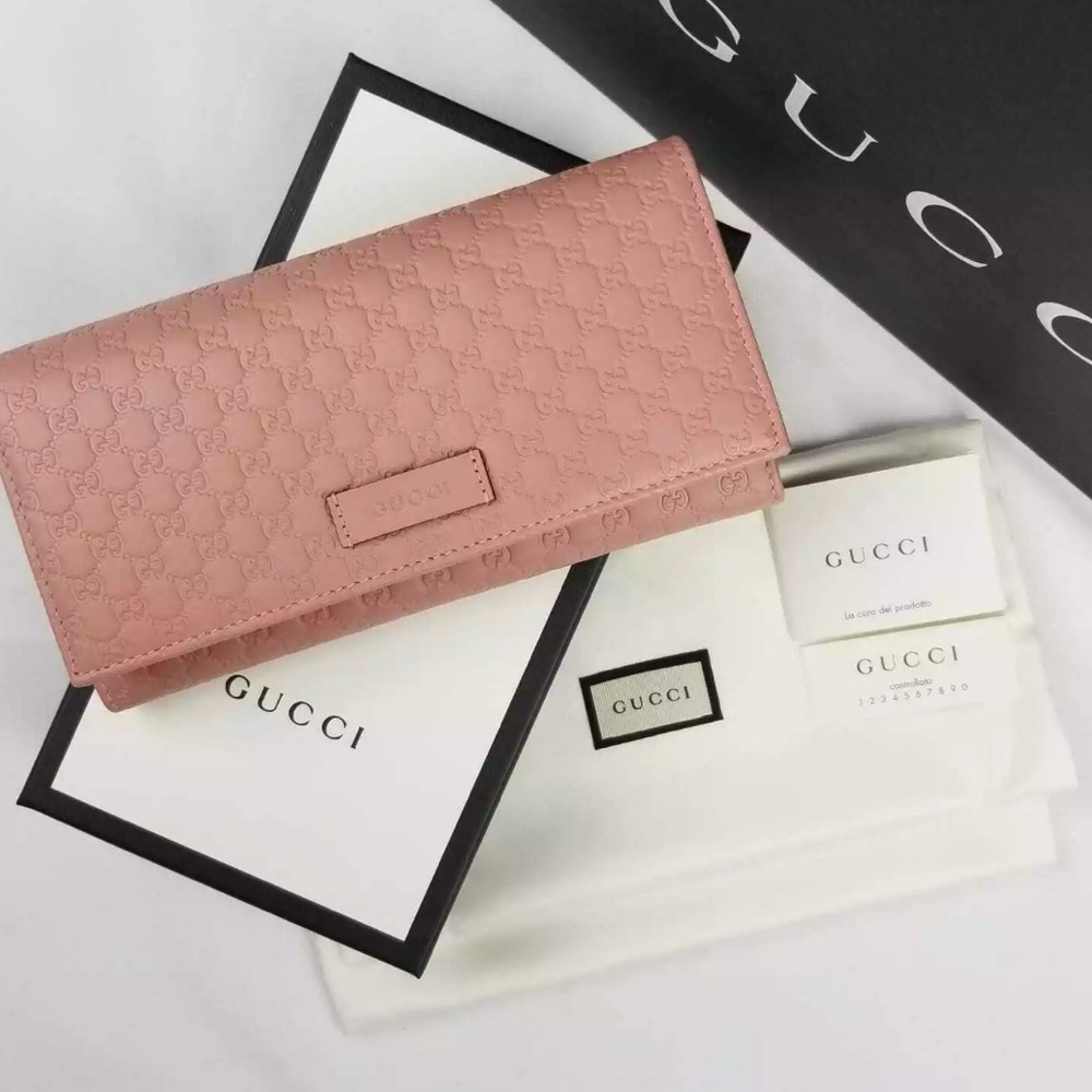 NWT Gucci Guccissima Continental Pink Wallet